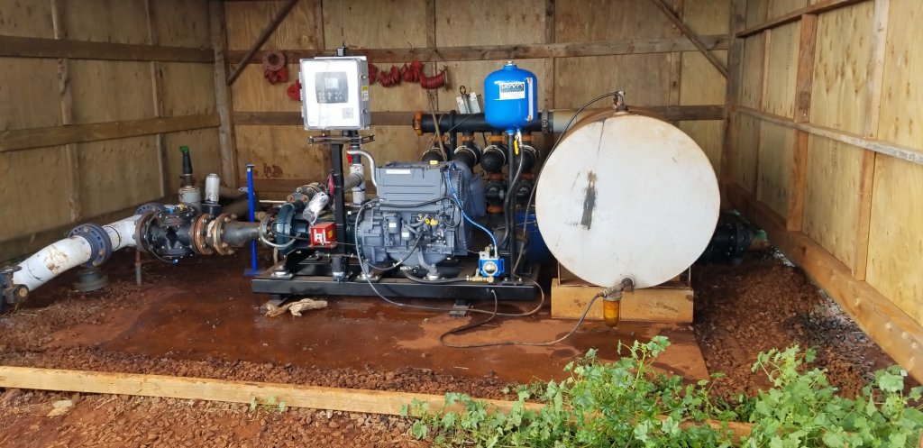 Pump and reservoir system